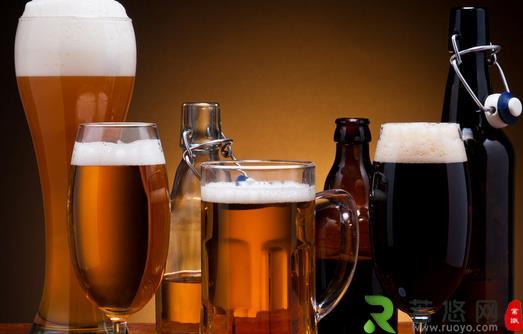 适量喝啤酒有益健康 过度饮用有四大危害