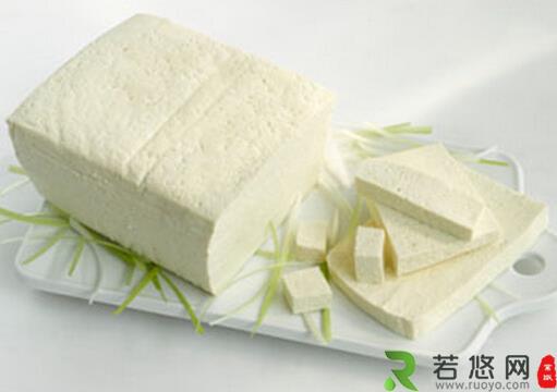 豆腐吃太多容易引发肾功能衰退等疾病