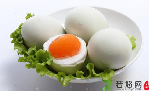 咸鸭蛋的四种特色美味吃法
