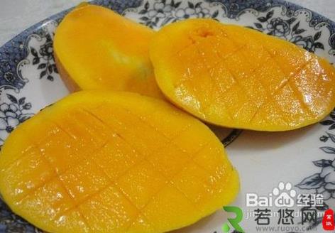 芒果怎么吃？芒果怎样剥皮？芒果剥皮方法