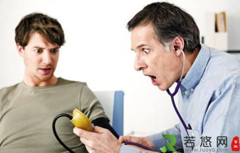 中老年男性血压易升高 四种食物帮你降血压