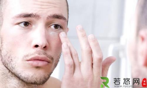 男人夜间护肤的四大方法
