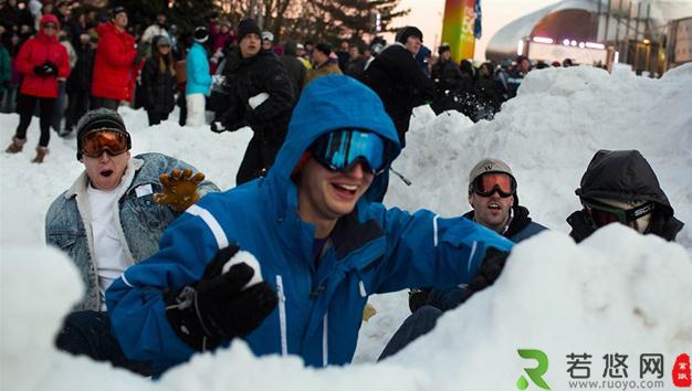 西雅图近6000人打雪仗刷新吉尼斯纪录，打破韩国2010年纪录