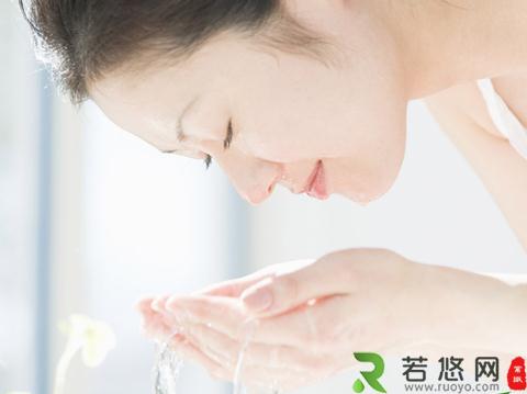 洗脸用什么水最好？洗脸用冷水、温水还是热水好