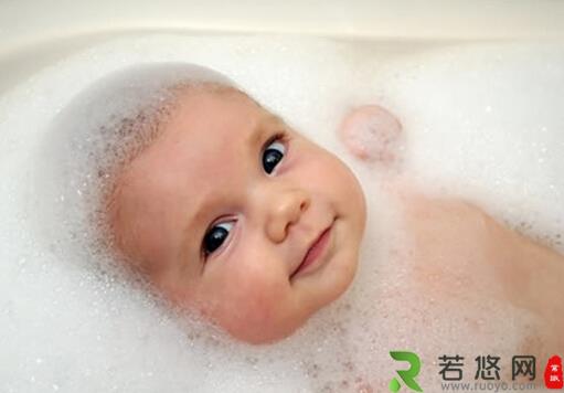 选择婴儿沐浴露的注意事项-婴儿沐浴露怎么选