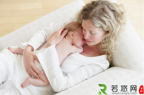 新妈妈产后抑郁原因和解决办法