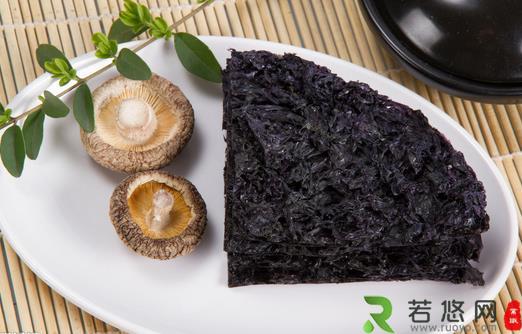 常吃这7类食物 秋季也能拥有水嫩双唇