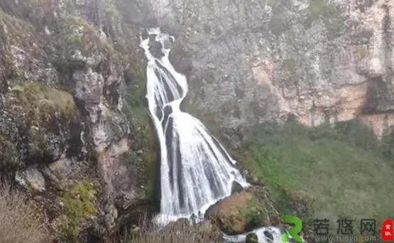 中国最恐怖的瀑布一泉瀑布 下雨天会出现新娘身影 还被拍成了电影