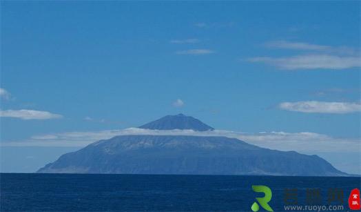 地球上距离大陆最远的岛屿 特里斯坦·达库尼亚群岛距离南美洲3360km
