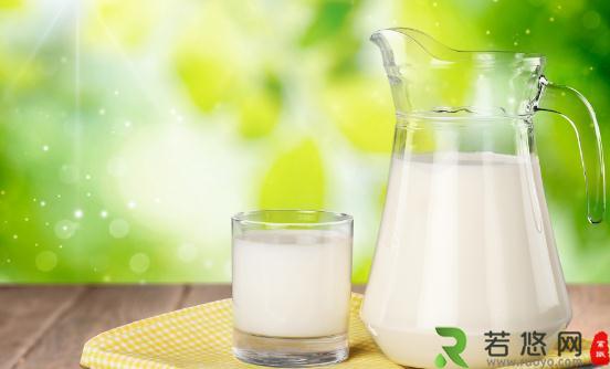 饮用牛奶当中的十中误区 方法不对牛奶也会变得没营养
