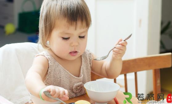 宝宝多大添加辅食比较合适  宝宝辅食的添加原则分享
