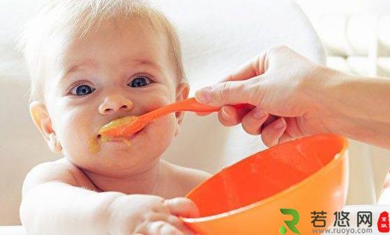 防止宝宝吃盐过多伤害肾脏 宝宝吃盐的注意事项
