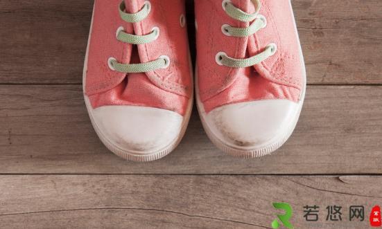 儿童鞋穿着不当有隐患 儿童鞋子不合适会造成哪些危害