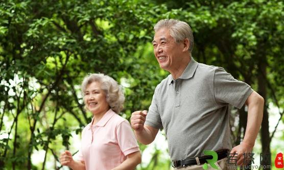 老年人夜尿频繁是怎么一回事 老人夜尿多可食疗调养脾和肾