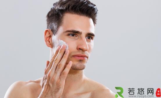 男人护肤刻不容缓 不同肤质的男士护肤有什么方法